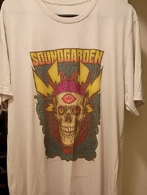 Soundgarden Skull T Shirt  Mulicolor Skull Print Only Front No Back Hit